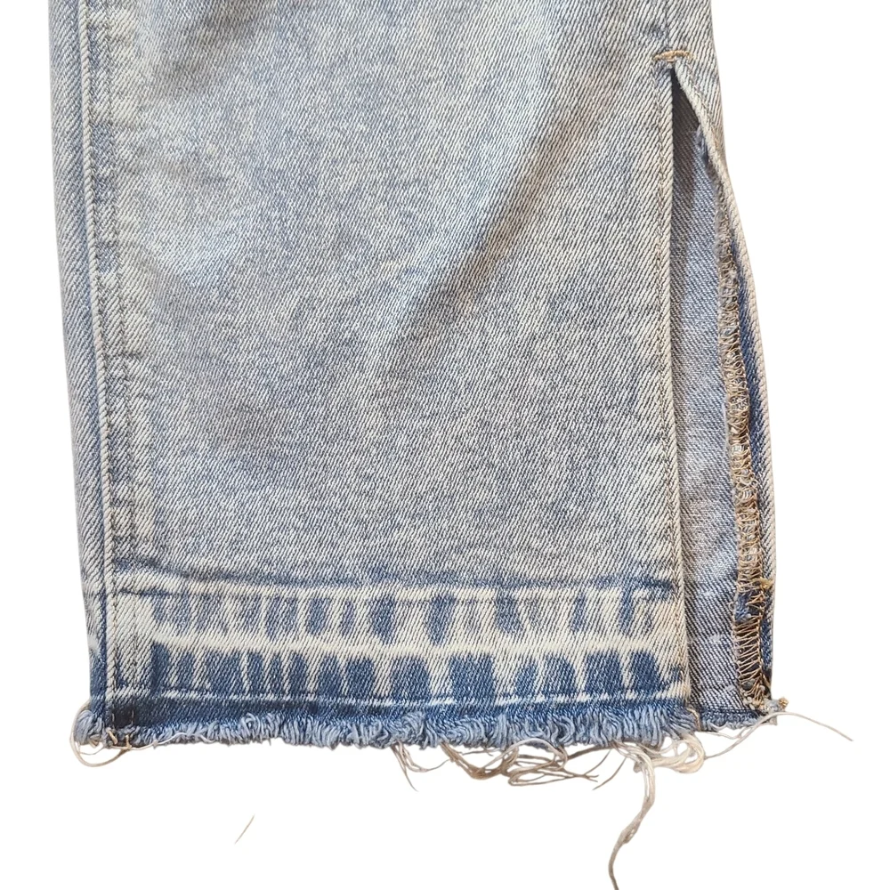 Nature Denim High Rise Mom Jeans Light Wash Distressed Raw Hem Size 9